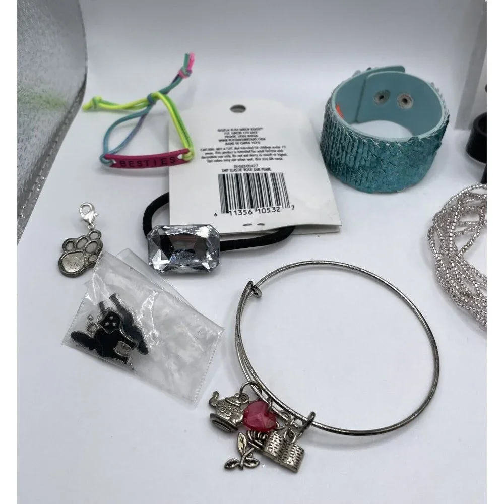 Large Lot of Girls Jewelry-Justice.‎ Jessica Simpson, Necklace Bracelets